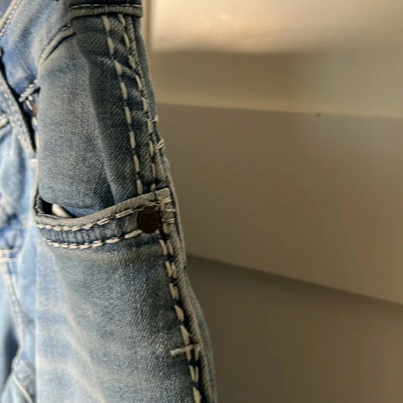 NWT Wrangler Shilo Ultimate Riding Jean - Picture 4 of 7